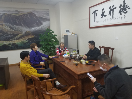 張藝謀團(tuán)隊(duì)蒞臨中筑景觀指導(dǎo)與探討合作